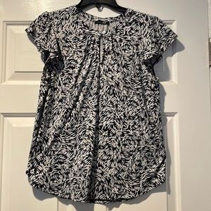 Boutique buy. Soft ruffle short sleeve top. Navy blue/White.